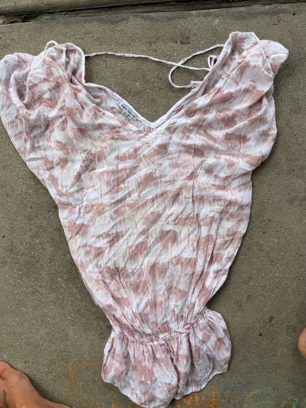 Tiare Hawaii White and Blush Tie-Dye Top